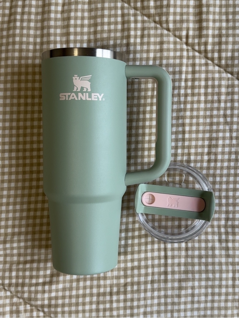 Stanley The Flowstate Quencher H2.0 Tumbler • 30oz • Color Lichen